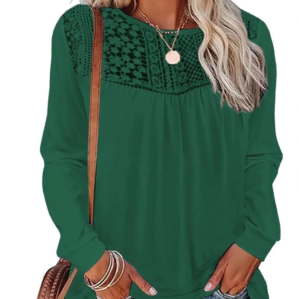 Long sleeve tee with green lace/crochet neck line
